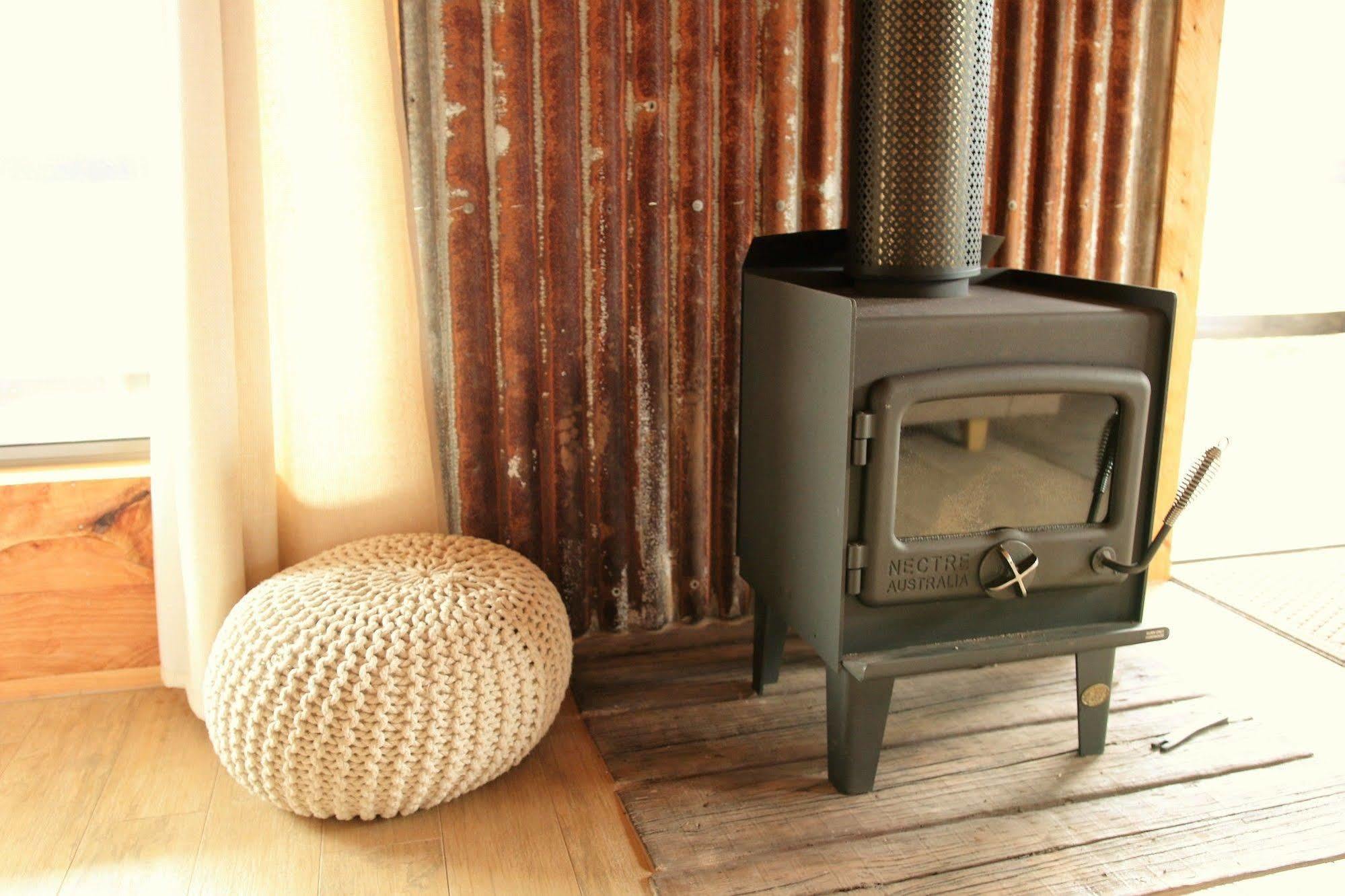 Rustic Hut Bush Retreat Bed & Breakfast Penguin Luaran gambar